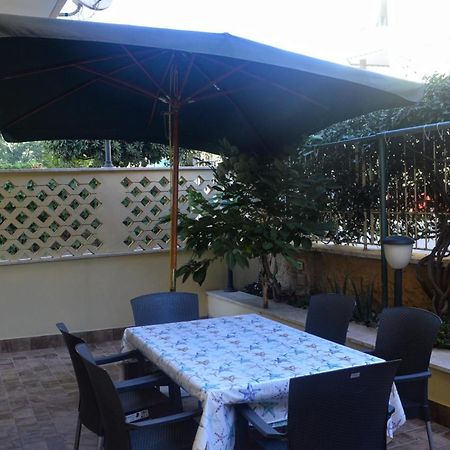 Appartamento In Via Calvi Λίντο ντι Όστια Εξωτερικό φωτογραφία